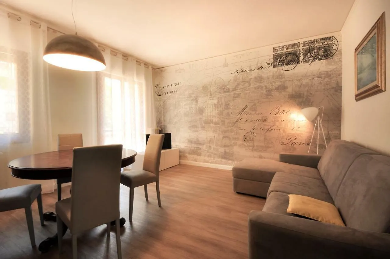 Postcard Apartment Mestre Italy