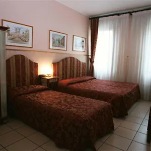Otel Ariston, Mestre